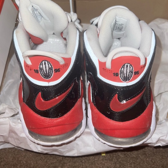 Nike uptempos - Picture 3 of 6